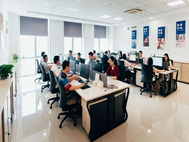 普陀彩色玻璃维修